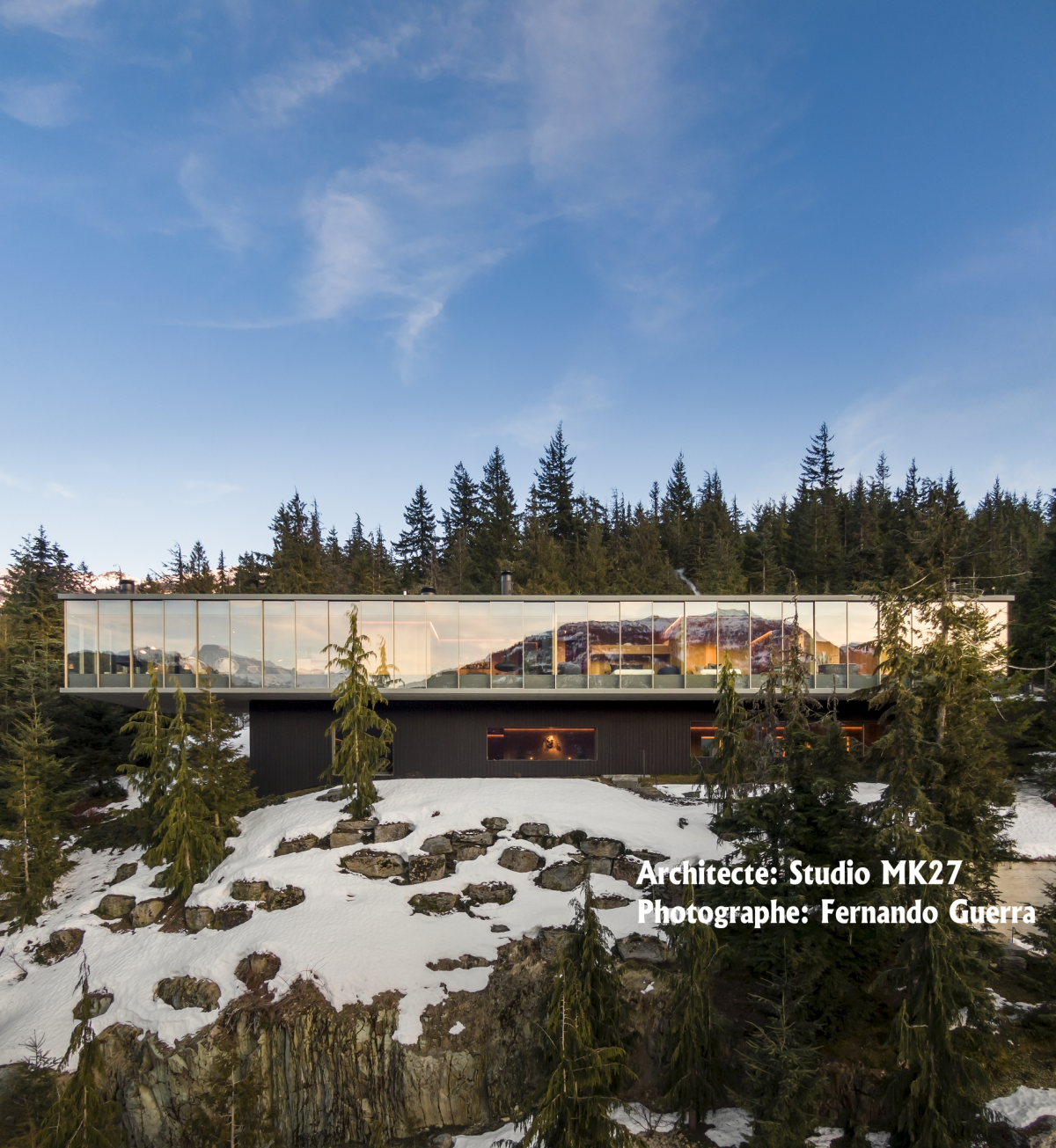 Flag House - Studio MK27 - Fernando Guerra FG+SG (Vitrocsa USA - Canada)